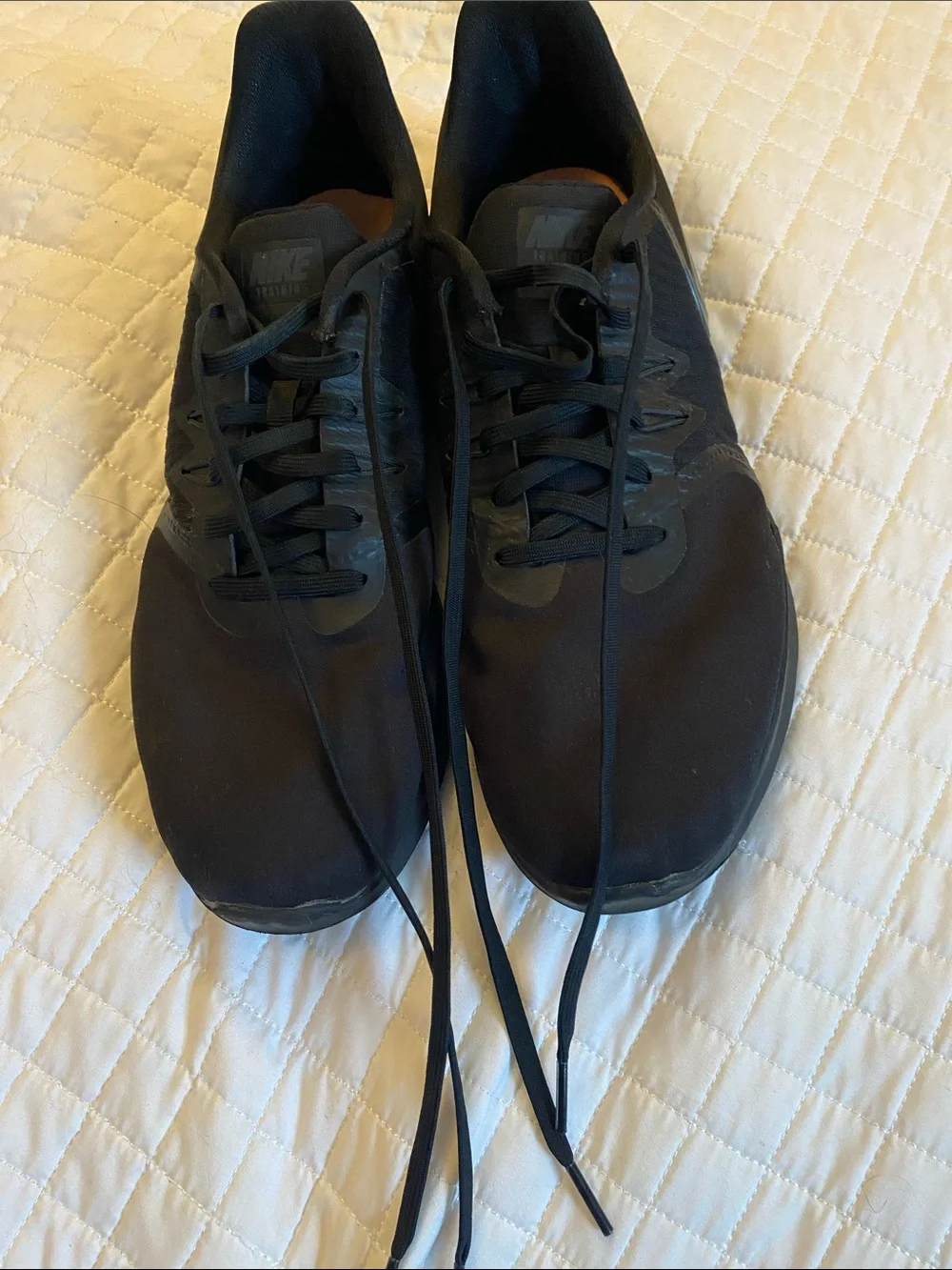 Nike Men’s Black Low-Profile Athletic Shoes